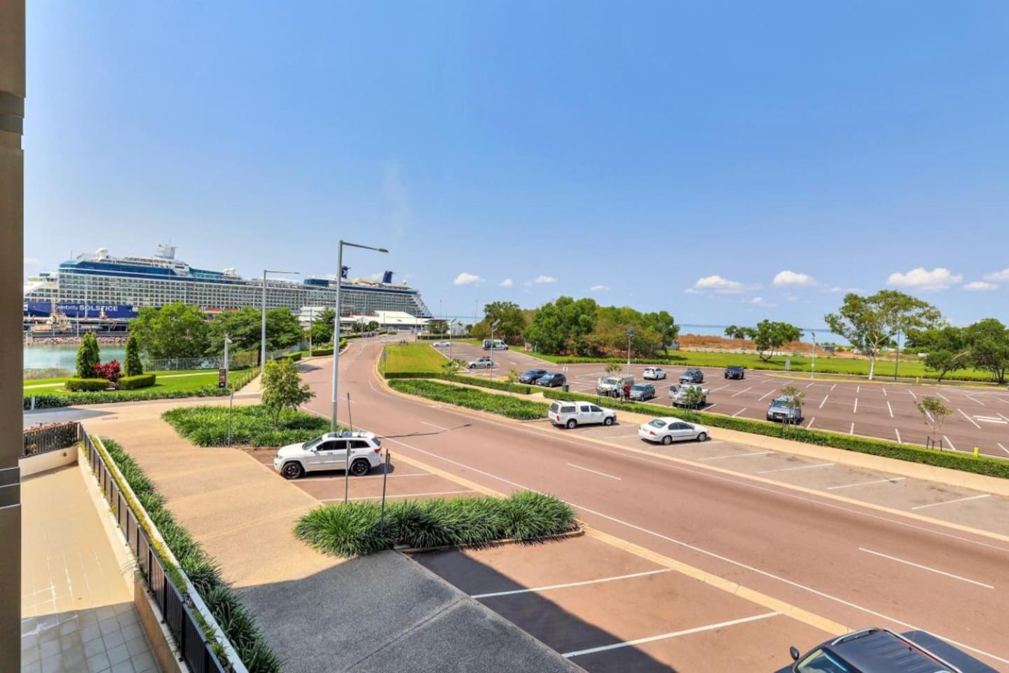 Cute & Cosy Waterfront Apartment Darwin